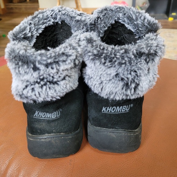 Khombu Jessica Womens Size 7 black suade and faux trim ankle boots - Picture 4 of 9